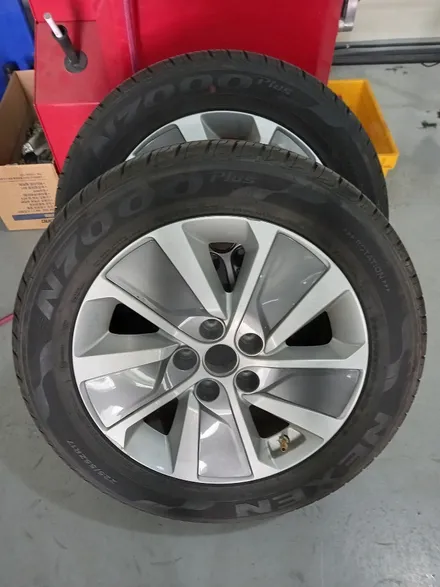 청주 올 뉴 K7 19인치 순정휠 휠 튜닝 중고휠 인치업 (대전 휠로세움) / 대전 중구 안영동