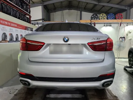 세종 BMW X6 (F16) 30D 20인치 블랙 컷팅 휠도색 - 대전 휠복원 휠로세움 / 대전 중구 안영동
