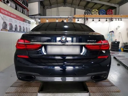BMW (G11 G12) 7시리즈 647M 19인치 대전 휠복원 및 휠도색 + 우레탄 블루 캘리퍼도색 / 대전 중구 안영동