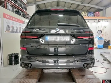 BMW X7 (G07) 915M 22인치 유광블랙 대전 휠도색 (크롬죽이기) / 대전 중구 안영동