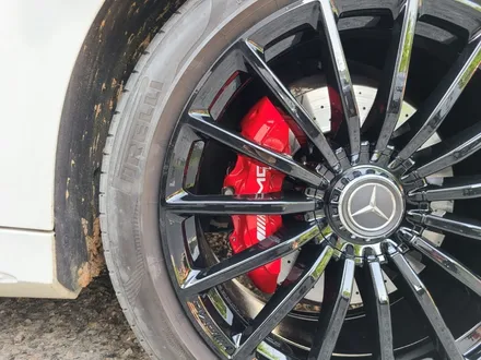 대전 휠복원 휠로세움 - 벤츠 GT43 AMG 20인치 유광블랙 분체 휠도색 + 레드 우레탄 캘리퍼도색 / 대전 중구 안영동