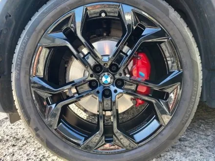 대전 휠로세움 / BMW G05 X5 21인치 유광블랙 분체 휠도색 + 레드 우레탄 캘리퍼도색 / 대전 중구 안영동