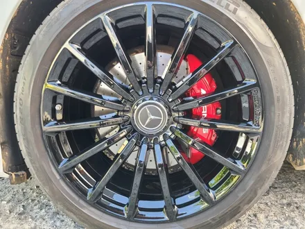 대전 휠복원 휠로세움 - 벤츠 GT43 AMG 20인치 유광블랙 분체 휠도색 + 레드 우레탄 캘리퍼도색 / 대전 중구 안영동