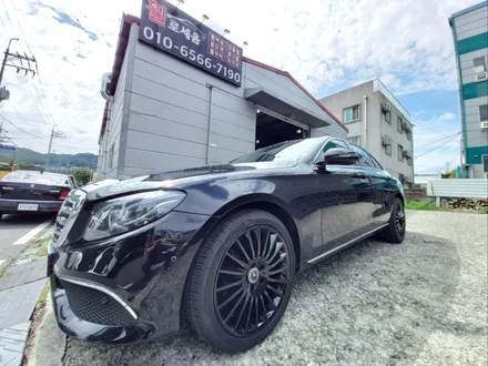 벤츠 W213 E클래스 휠복원 (W222 S350 19인치 유광블랙 휠도색) 대전 휠로세움 / 대전 중구 안영동