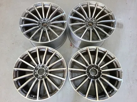 대전 휠복원 휠로세움 - 벤츠 GT43 AMG 20인치 유광블랙 분체 휠도색 + 레드 우레탄 캘리퍼도색 / 대전 중구 안영동