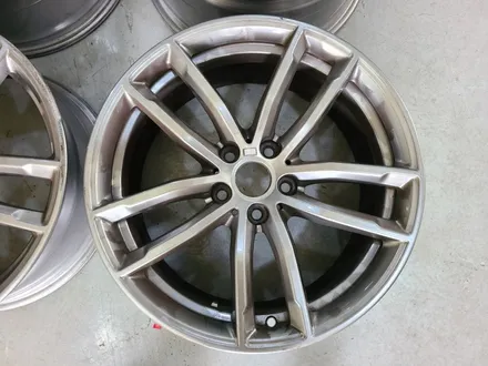 대전 휠복원 휠로세움 - 경북 칠곡 BMW 5시리즈 530I 662M 18인치 고스트크롬 휠도색 / 대전 중구 안영동