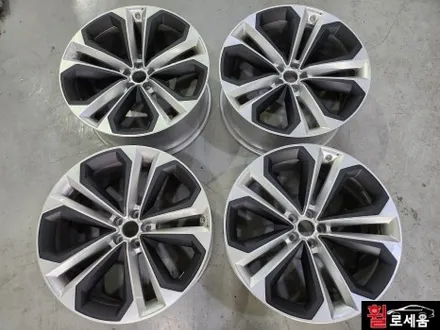 대전 아우디 Q8 22인치 유광블랙 휠도색 + 우레탄 레드 캘리퍼도장 / 대전 중구 안영동