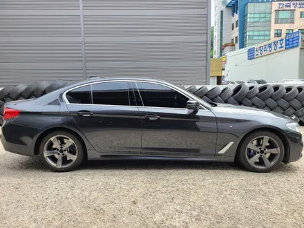 대전 휠복원 휠로세움 - 경북 칠곡 BMW 5시리즈 530I 662M 18인치 고스트크롬 휠도색 / 대전 중구 안영동
