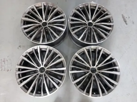휠 기스 복원, 유광블랙 분체 휠도색, 블루 우레탄 캘리퍼도색 대전 휠로세움 (BMW G20 3시리즈 럭셔리 18인치) / 대전 중구 안영동
