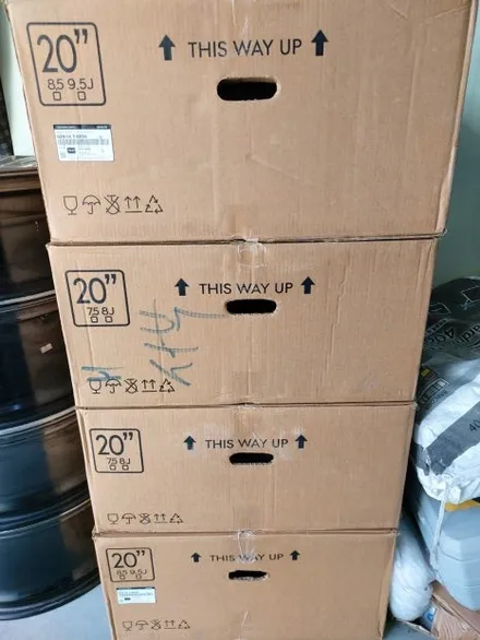 제네시스 RS4 G90 튜닝 휠 교체 (롱베이스 T4235 20인치 신품) 대전 휠로세움 / 대전 중구 안영동
