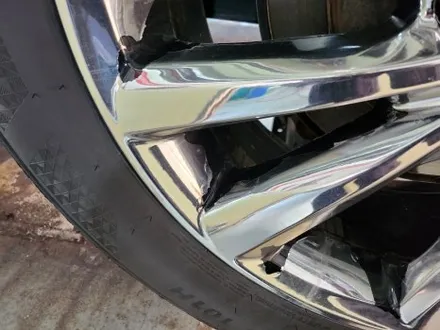 대전 휠복원 더뉴카니발 크롬 19인치 도장 벗겨짐 불량 / 대전 중구 안영동