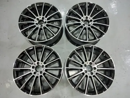 [휠로세움] 벤츠 W213 E클래스 AMG 20인치 마차 대전 휠복원, 휠도색 (블랙 투톤 다이아컷팅) / 대전 중구 안영동