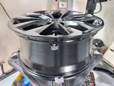 청주 쏘렌토 4세대 MQ4 20인치 유광블랙 분체 휠도색 / 대전 휠로세움 / 대전 중구 안영동