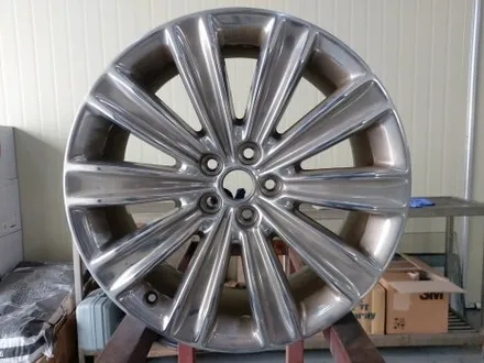 대전 포드 익스플로러 6세대 20인치 유광블랙 분체 휠도색 + 레드 우레탄 캘리퍼도색 / 대전 중구 안영동