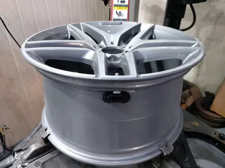 대전 휠복원 벤츠 W222 S클래스 AMG 19인치 다이아컷팅 분체도장 / 대전 중구 안영동