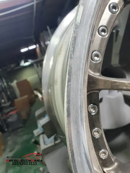 제네시스 G70에 장착한 SSR SP5 3피스 단조휠 림폴리싱 스포크 블랙도장 복원작업[의정부휠복원][3피스휠복원][단조휠복원][폴리싱] / 포천시 가산면