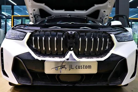 BMW 신형 X6 블랙 유광 그릴 교체 + 회오리 풀커버 토탈시공. / 하남, 강동, 송파