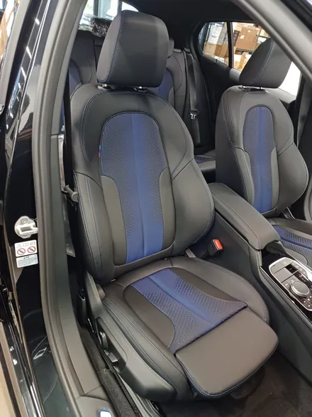 BMW 1시리즈 시트 나파 가죽 교체 시공과 동시에 통풍시트 완성. / BMW / 1시리즈 / 하남 초이로