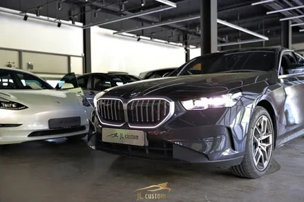 신형 5시리즈 아이코닉 글로우 회오리 풀커버 BMW G60 시공 / 하남, 강동, 송파