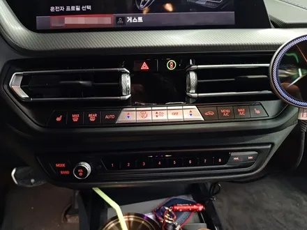 BMW 1시리즈 시트 나파 가죽 교체 시공과 동시에 통풍시트 완성. / BMW / 1시리즈 / 하남 초이로