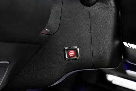 벤츠 GLB 2% 부족했던 핸들 옵션 튜닝! 핸들 열선 시공. / 제이엘커스텀. / 벤츠 / GLB-클래스 / 하남 초이로