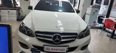 벤츠E클래스 화면먹통 이면 안드로이드 이지스마트네비로 작업하세요 / 안산 단원구 초지동