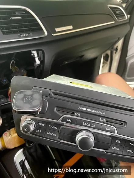 일산 성석동 아우디(Audi) Q3 2.0TDI 안드로이드 올인원 시공 또한 제이엔제이 컴퍼니(JnJ Company) / 고양시 성석동