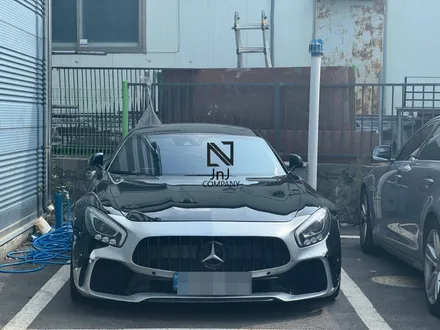 경기도 고양시 일산 수입자동차전문 튜닝샵 제이엔제이 메르세데스 벤츠 AMG GT S 스포츠카 기존 실버랩핑 제거 후 전체랩핑 재시공! 프론트범퍼 보수도장까지! 수리와 랩핑을 한번에 / 고양시 성석동