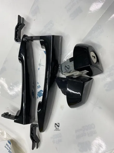 BMW F32 4시리즈 420d 쿠페, 수입차 랩핑&사고보험수리 전문! 알파인화이트 순정도장에서 OEM블랙크롬 전체랩핑!파주 운정금촌 자동차랩핑 잘하는 제이엔제이컴퍼니 / 고양시 성석동