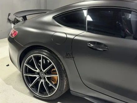경기도 고양시 일산 수입자동차전문 튜닝샵 제이엔제이 메르세데스 벤츠 AMG GT S 스포츠카 기존 실버랩핑 제거 후 전체랩핑 재시공! 프론트범퍼 보수도장까지! 수리와 랩핑을 한번에 / 고양시 성석동