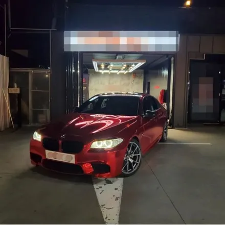 BMW F10 528i 순정 지중해블루 도장에서, 화려한 레드 크롬 전체랩핑! 이 모든것은 파주운정 제이엔제이컴퍼니에서! [서울랩핑,일산랩핑,김포랩핑,인천랩핑] / 고양시 성석동