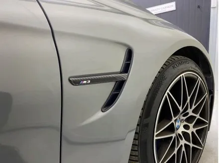 일산파주 자동차 랩핑맛집 BMW F80 M3 대물보험 사고수리 이후, 에이버리 유광 다크그레이 부분랩핑 재시공! 3M유광카본 포인트랩핑까지 ! [서울랩핑] / 고양시 성석동