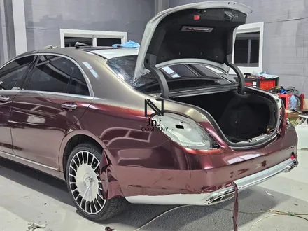 메르세데스 벤츠 전기형 W222 S-Class 350d, 후기형 마이바흐 신형개조 컨버전 이후 전체랩핑시공! 마이바흐상징 듀오(투)톤&코치라인까지! 랩핑은 경기도 일산 제이엔제이 / 고양시 성석동