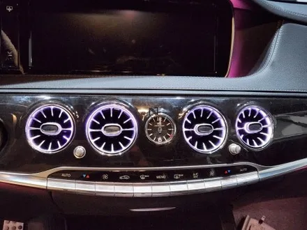 메르세데스 벤츠 W222 S클래스 고성능 S63 AMG V8, 벤츠 실내 송풍구 엠비언트(벤풍구)시공을 위해 수도권 경기도 일산 실내 레트로핏 전문 제이엔제이컴퍼니 방문! / 고양시 성석동