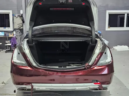 메르세데스 벤츠 전기형 W222 S-Class 350d, 후기형 마이바흐 신형개조 컨버전 이후 전체랩핑시공! 마이바흐상징 듀오(투)톤&코치라인까지! 랩핑은 경기도 일산 제이엔제이 / 고양시 성석동