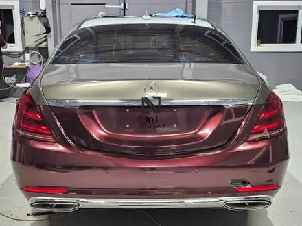 메르세데스 벤츠 전기형 W222 S-Class 350d, 후기형 마이바흐 신형개조 컨버전 이후 전체랩핑시공! 마이바흐상징 듀오(투)톤&코치라인까지! 랩핑은 경기도 일산 제이엔제이 / 고양시 성석동