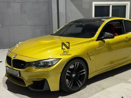 BMW F82 M4쿠페 오스틴옐로우,고광택 PET필름 라이트그레이(포르쉐 공구리)전체랩핑 시공! 국산 수입차 슈퍼카 자동차랩핑은 역시 경기도 일산 제이엔제이! [덕양구/파주/운정] / 고양시 성석동