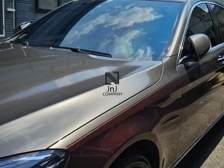 메르세데스 벤츠 전기형 W222 S-Class 350d, 후기형 마이바흐 신형개조 컨버전 이후 전체랩핑시공! 마이바흐상징 듀오(투)톤&코치라인까지! 랩핑은 경기도 일산 제이엔제이 / 고양시 성석동