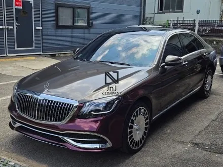 메르세데스 벤츠 전기형 W222 S-Class 350d, 후기형 마이바흐 신형개조 컨버전 이후 전체랩핑시공! 마이바흐상징 듀오(투)톤&코치라인까지! 랩핑은 경기도 일산 제이엔제이 / 고양시 성석동