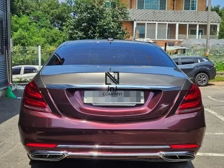 메르세데스 벤츠 전기형 W222 S-Class 350d, 후기형 마이바흐 신형개조 컨버전 이후 전체랩핑시공! 마이바흐상징 듀오(투)톤&코치라인까지! 랩핑은 경기도 일산 제이엔제이 / 고양시 성석동