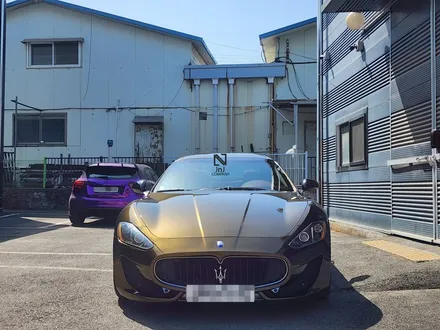 수입차 슈퍼카 자동차랩핑 수입차 신형개조&컨버전 전문 일산 성석동 제이엔제이컴퍼니! 마세라티 그란투리스모 제이엔제이필름 미드나잇 골드 전체랩핑 시공 [4월 자동차 전체랩핑 할인] / 고양시 성석동