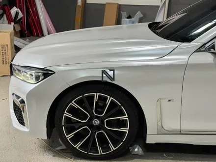 BMW G12 730Ld Lci 이전모델 후기형 신형개조 컨버전 이후, 제이엔제이 사틴(반광)세라믹 화이트 전체랩핑 시공! 수입자동차 랩핑시공은 경기도 파주 제이엔제이!(일산랩핑) / 고양시 성석동