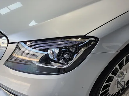 메르세데스 벤츠 전기형 W222 S-Class 350d, 후기형 마이바흐 신형개조 컨버전 이후 전체랩핑시공! 마이바흐상징 듀오(투)톤&코치라인까지! 랩핑은 경기도 일산 제이엔제이 / 고양시 성석동