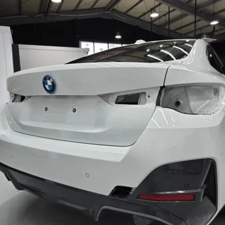 BMW i4 사틴블랙 전체랩핑시공 / 충남 천안