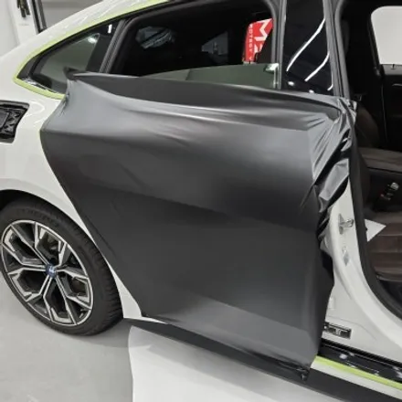 BMW i4 사틴블랙 전체랩핑시공 / 충남 천안