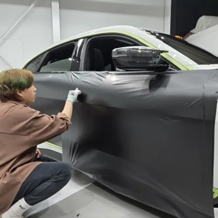 BMW i4 사틴블랙 전체랩핑시공 / 충남 천안