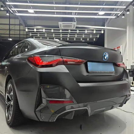 BMW i4 사틴블랙 전체랩핑시공 / 충남 천안
