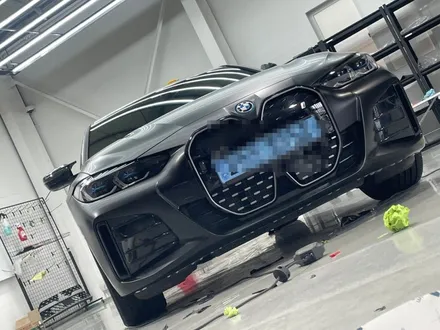 BMW i4 사틴블랙 전체랩핑시공 / 충남 천안