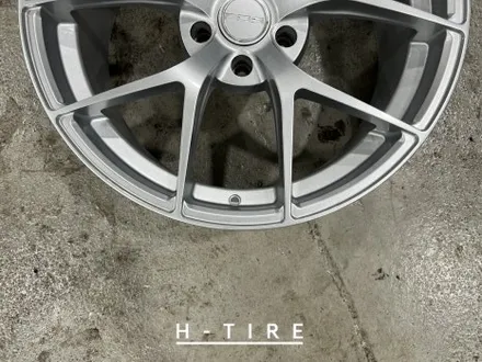 BMW F80 M3 POQ 20인치 실버 휠 도색 H타이어