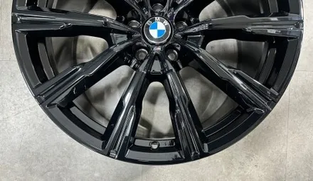 시흥휠도색 BMW G05 X5 순정 20인치 유광블랙 타이어트랙